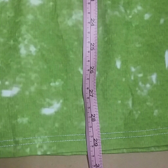 Quirky tee, girl riding bicycle w/hearts, flowers - Picture 5 of 6